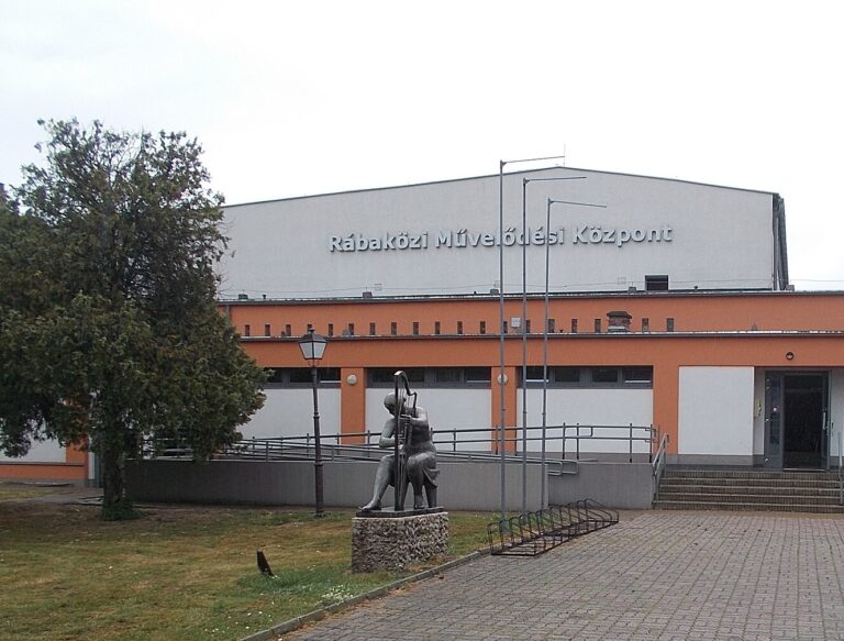 Rábaközi Művelődési Ház Kapuvár