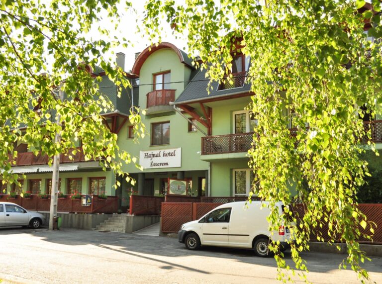 Hajnal Hotel Mezőkövesd